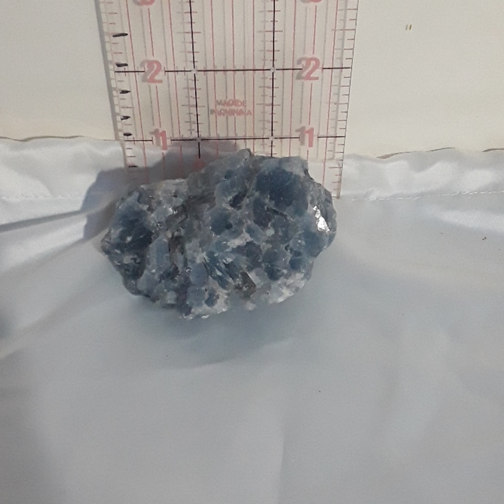 Blue calcite